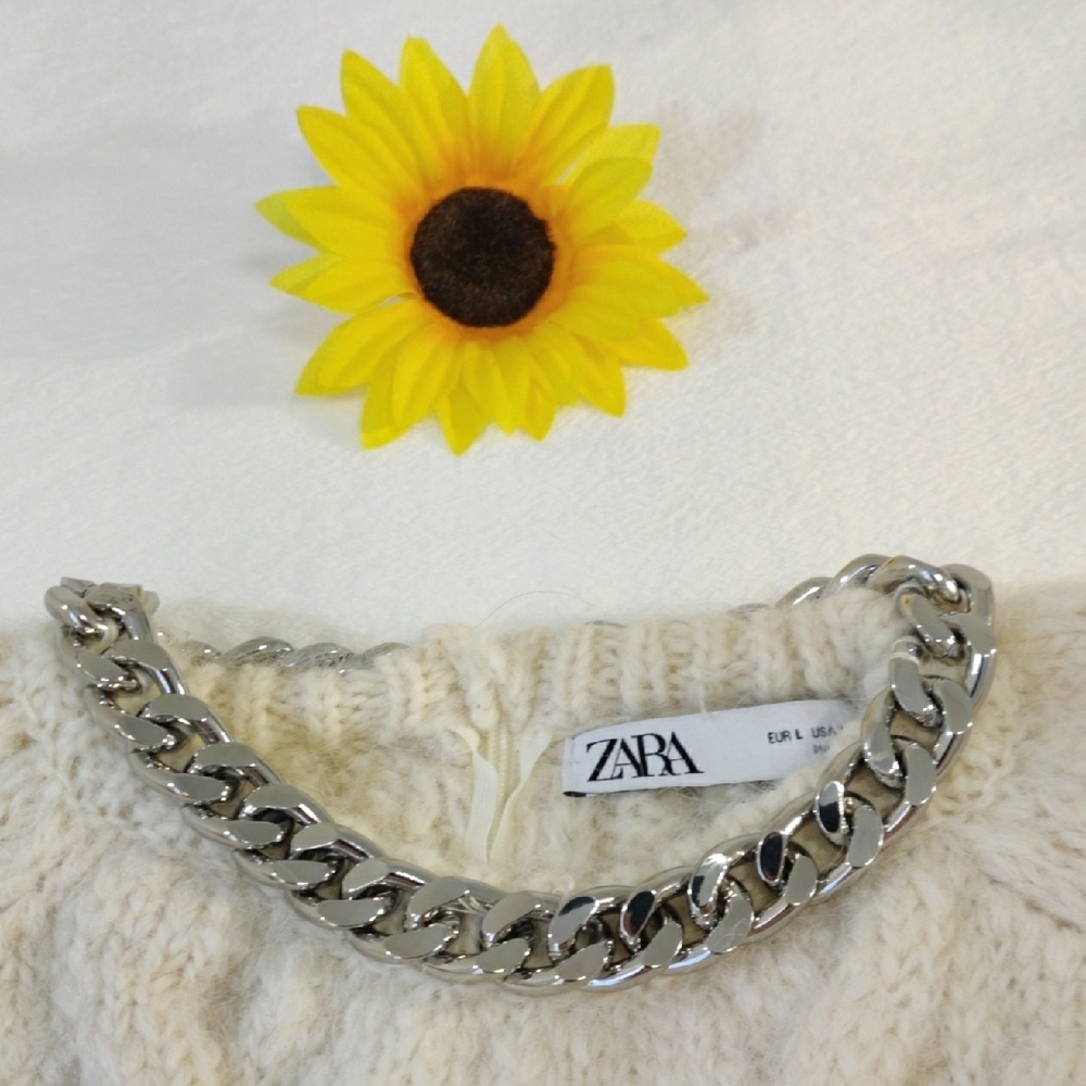 Zara Cream Cable Knit Sweater - Picture 12 of 12